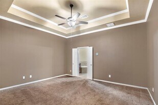 17906 Arapaho Hill Ln in Humble, TX - Building Photo