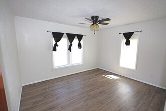 525 E Jackson Ave in Mcalester, OK - Building Photo - Building Photo