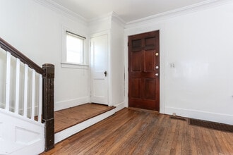 510 Mack Rd in Ann Arbor, MI - Foto de edificio - Building Photo