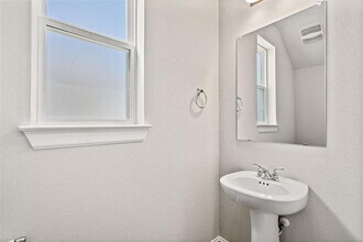 221 Bent Crk Ln in Andice, TX - Building Photo - Building Photo