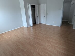 135 Howe St, Unit B in New Haven, CT - Building Photo - Building Photo