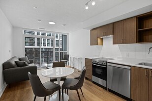 70 George Butchart Dr in Toronto, ON - Building Photo