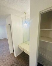 22605 SW 66th Ave in Boca Raton, FL - Foto de edificio - Building Photo