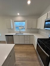 555 Arnold St in Madras, OR - Building Photo - Building Photo