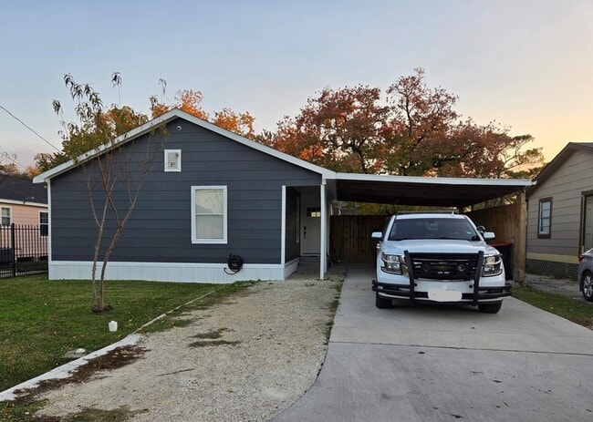 14548 Gainesville St