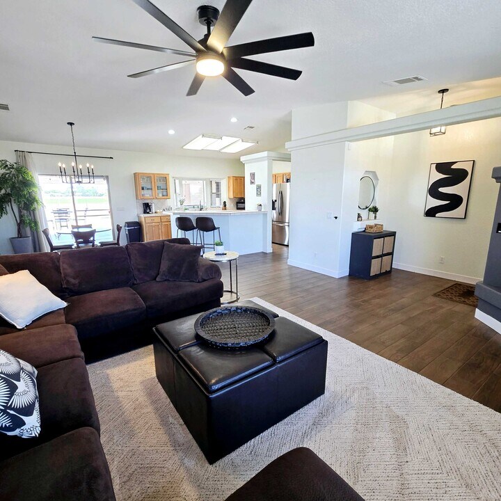 11333 Desert Trailways Ln in Blythe, CA - Building Photo