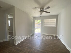 2524 W Carmen St in Tampa, FL - Building Photo - Building Photo
