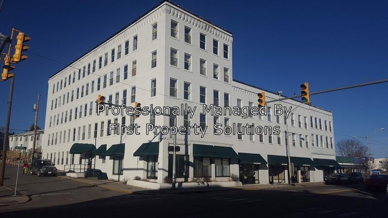 104 N 8th St-Unit -Apt# 212 in Princeton, WV - Building Photo