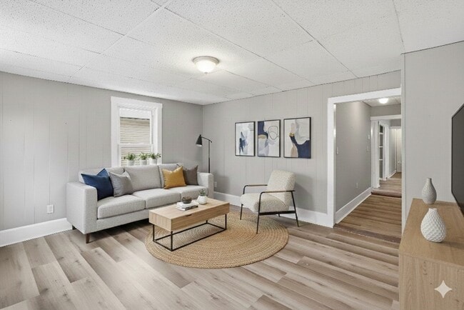 14 Hacker St in Worcester, MA - Building Photo - Building Photo