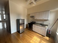 258 E 138th St, Unit 3 in Bronx, NY - Building Photo - Building Photo