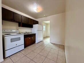 300 20th St-Unit -1 in West Palm Beach, FL - Building Photo - Building Photo