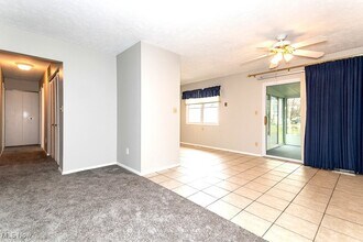 6330 Cumberland Dr in Mentor, OH - Building Photo - Building Photo