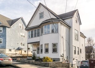 17 Cleveland Ave in Everett, MA - Building Photo - Building Photo