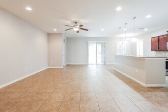 6353 Twin Bridges Dr in Zephyrhills, FL - Building Photo - Building Photo