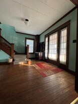 409 E 1st St in Bloomington, IN - Building Photo