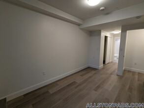 1079 Commonwealth Ave in Boston, MA - Building Photo - Building Photo