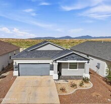3917 Desert Bluff Dr in El Paso, TX - Building Photo