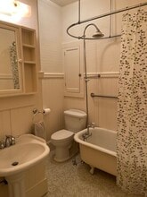 305 Mission St, Unit 305 in Santa Cruz, CA - Building Photo - Building Photo