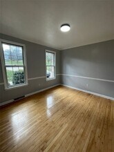 1513 King Henry Dr in Pittsburgh, PA - Building Photo - Building Photo