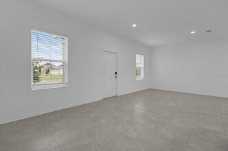 6049 Blissful St in Clermont, FL - Building Photo - Building Photo