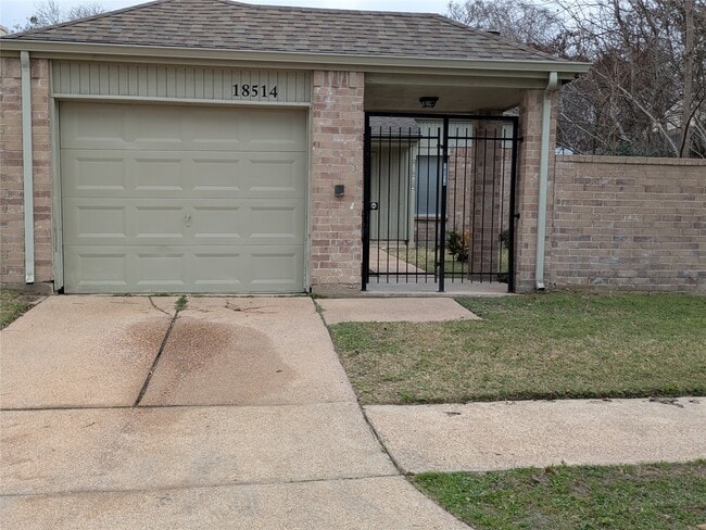 property at 18514 Meadows Way Dr