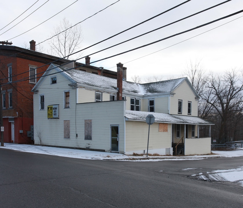 52 Gates Ave in Schuylerville, NY - Building Photo