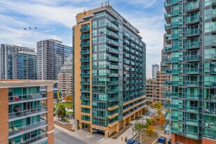 Liberty on the Park in Toronto, ON - Building Photo