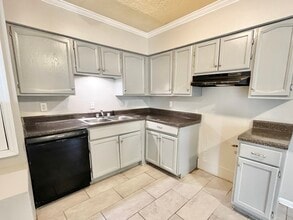 968 Leacrest Ave in Memphis, TN - Building Photo - Building Photo