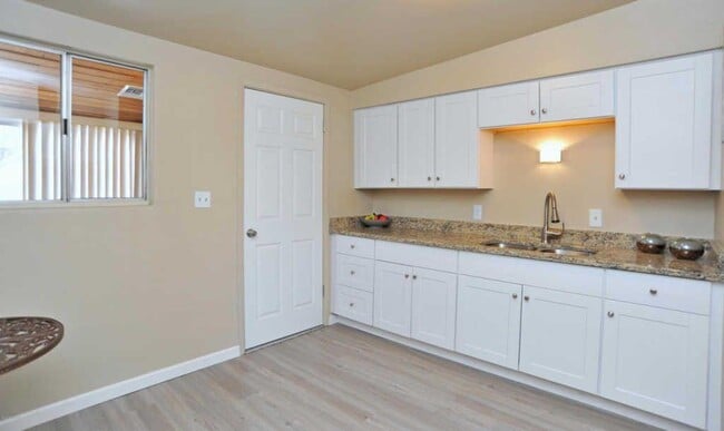 1222 E Lee St in Tucson, AZ - Foto de edificio - Building Photo