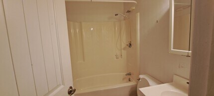 2501 Saint Christopher Cir SW in Wilson, NC - Foto de edificio - Building Photo