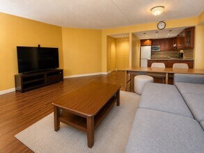 51 John St in Brookline, MA - Building Photo - Building Photo