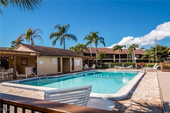 property at 15493 Admiralty Cir