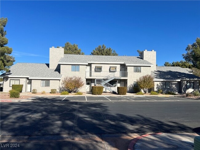 2845 Blue Bonnet Dr in Henderson, NV - Building Photo - Building Photo