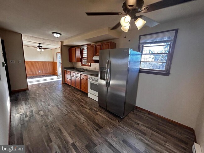 760 Jordan Springs Rd in Winchester, VA - Building Photo - Building Photo