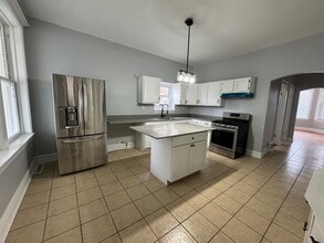 2329 S Austin Blvd in Cicero, IL - Building Photo - Building Photo