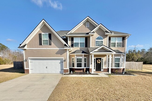 property at 69 Camarillo Ct NE