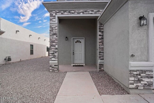 14816 William Meshel Dr in El Paso, TX - Building Photo - Building Photo
