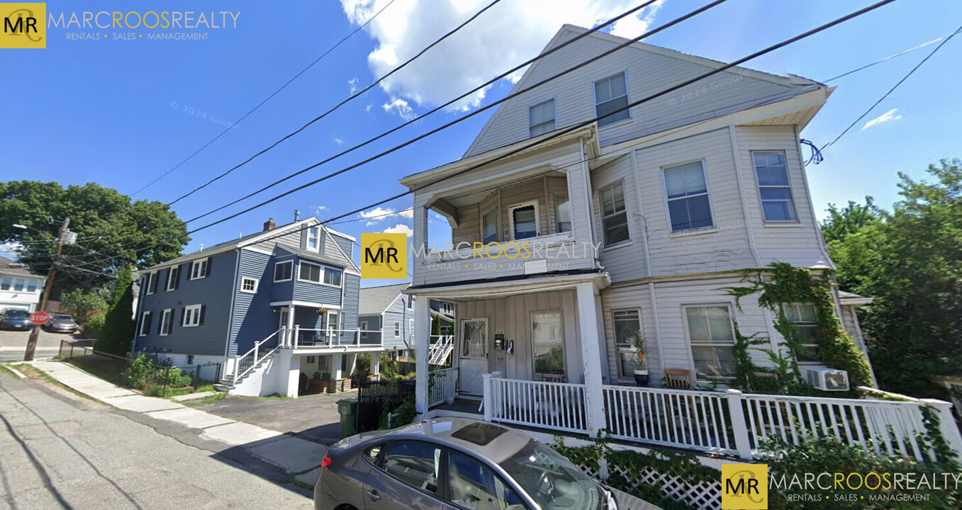 65 Olcott St, Unit #1 in Watertown, MA - Foto de edificio