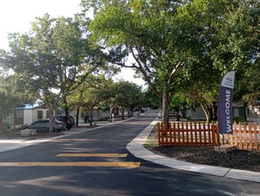 14033 Bream Dr in Hudson, FL - Foto de edificio - Building Photo