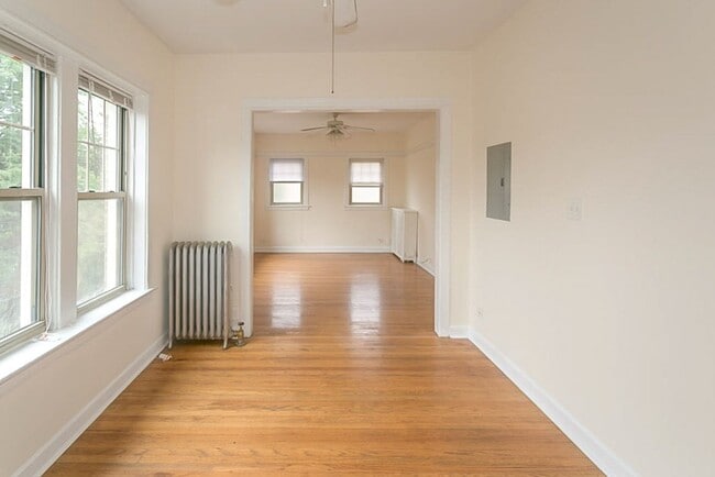 1919 W Winona St, Unit 2 in Chicago, IL - Building Photo - Building Photo