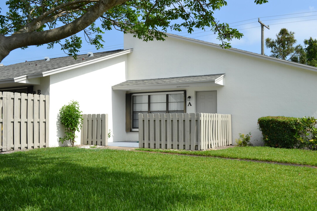 431 Jupiter Lakes Blvd in Jupiter, FL - Building Photo