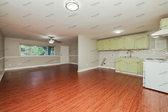 4500 Henrich Dr in Dayton, OH - Building Photo - Building Photo