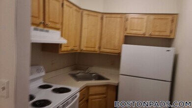 81 Essex St, Unit 51 in Boston, MA - Building Photo - Building Photo