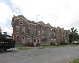 Plant Street Apartments