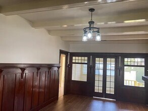 240 E Palm Ave in Monrovia, CA - Building Photo - Building Photo