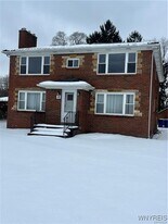 49 Youngs Rd in Buffalo, NY - Building Photo