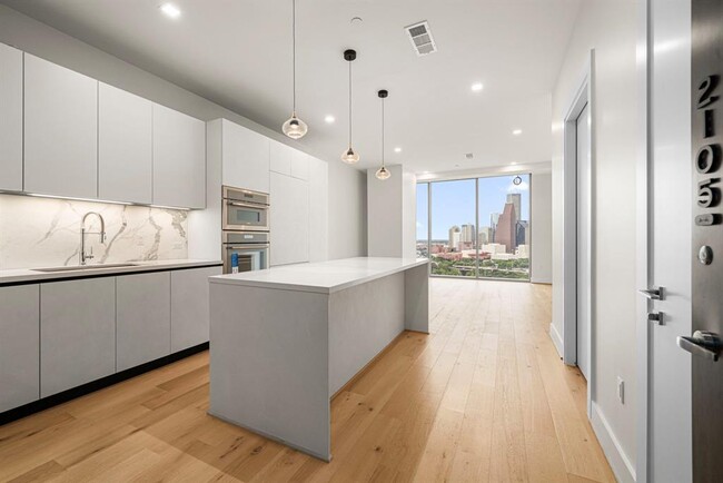 property at 1711 Allen Pkwy