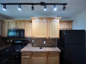 5117 Cypress St in Pittsburgh, PA - Building Photo - Building Photo