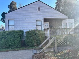 2144 NW 36th St in Oklahoma City, OK - Building Photo