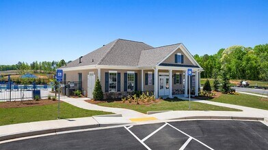 79 Berkeley Trce in Braselton, GA - Building Photo - Building Photo